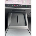 TESLA MODEL Y İÇİN UYUMLU KABLOSUZ SARJ BÖLMESİ KAYDIRMAZ SLİKON KAPLAMA
